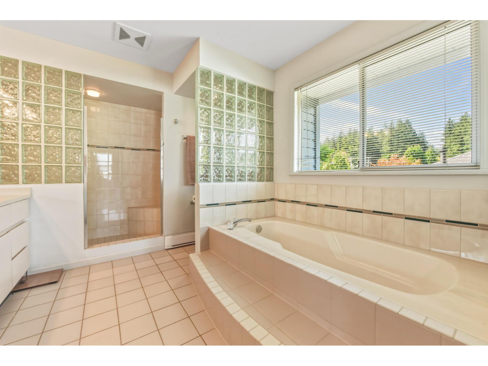 14877 24th Avenue, Surrey, British Columbia  V4P 1N9 - Photo 23 - R3161022