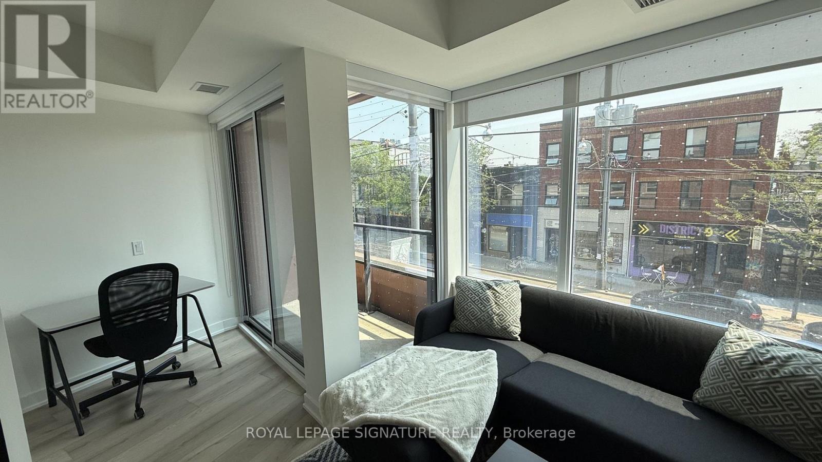 203 - 5 Lakeview Avenue S, Toronto, Ontario M6J 0H3 - Photo 10 - C13741388