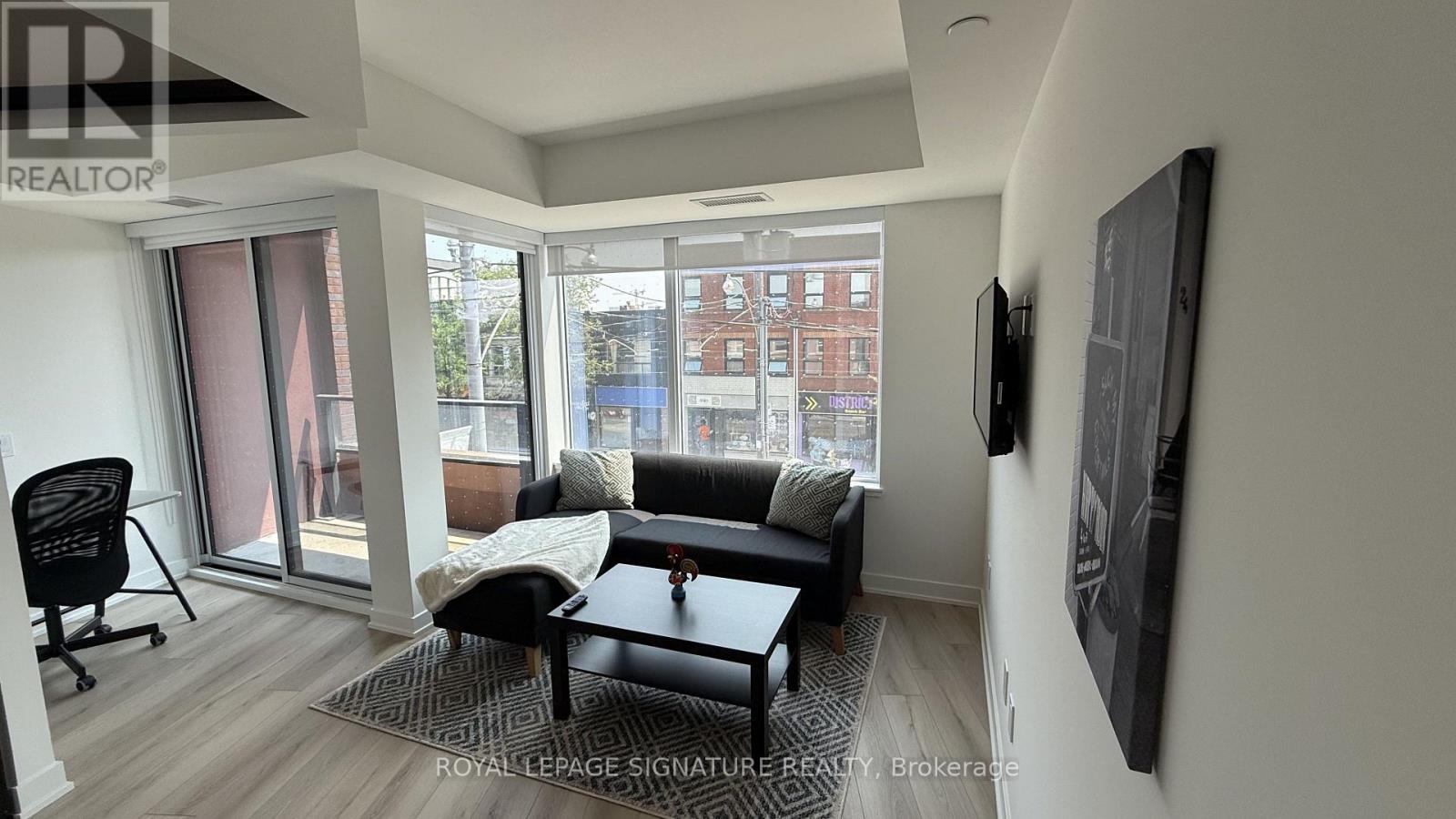 203 - 5 Lakeview Avenue S, Toronto, Ontario M6J 0H3 - Photo 11 - C13741388