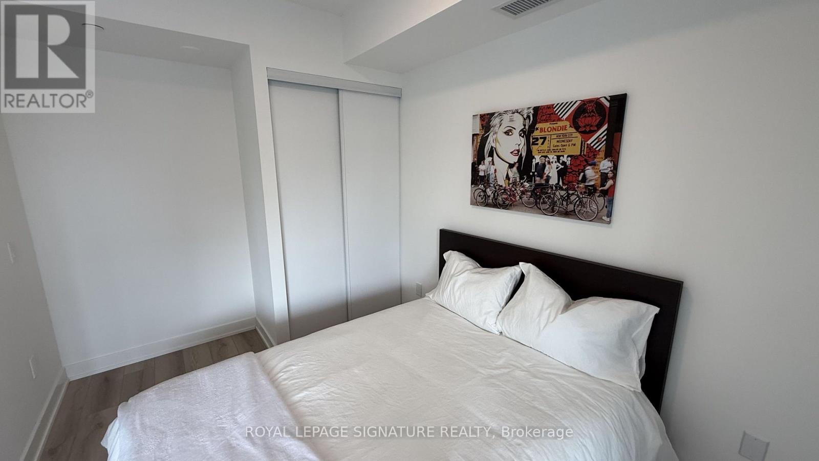 203 - 5 Lakeview Avenue S, Toronto, Ontario M6J 0H3 - Photo 2 - C13741388