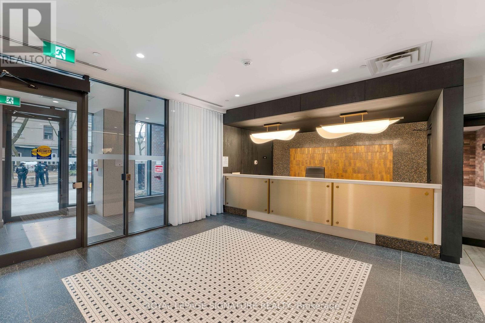 203 - 5 Lakeview Avenue S, Toronto, Ontario M6J 0H3 - Photo 29 - C13741388