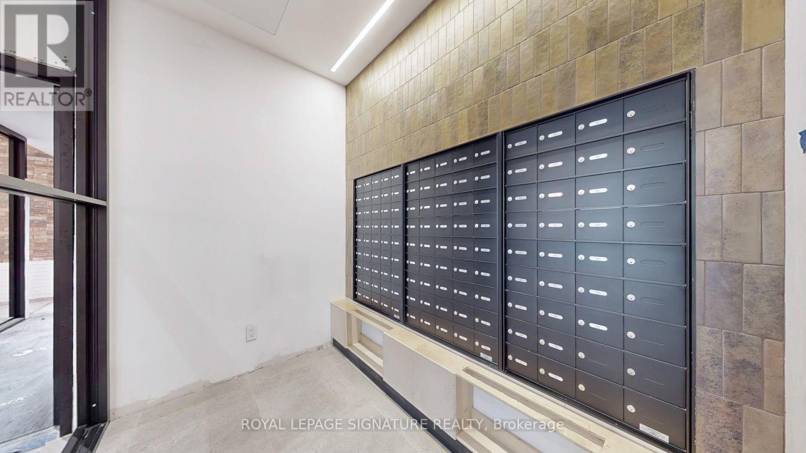 203 - 5 Lakeview Avenue S, Toronto, Ontario M6J 0H3 - Photo 35 - C13741388