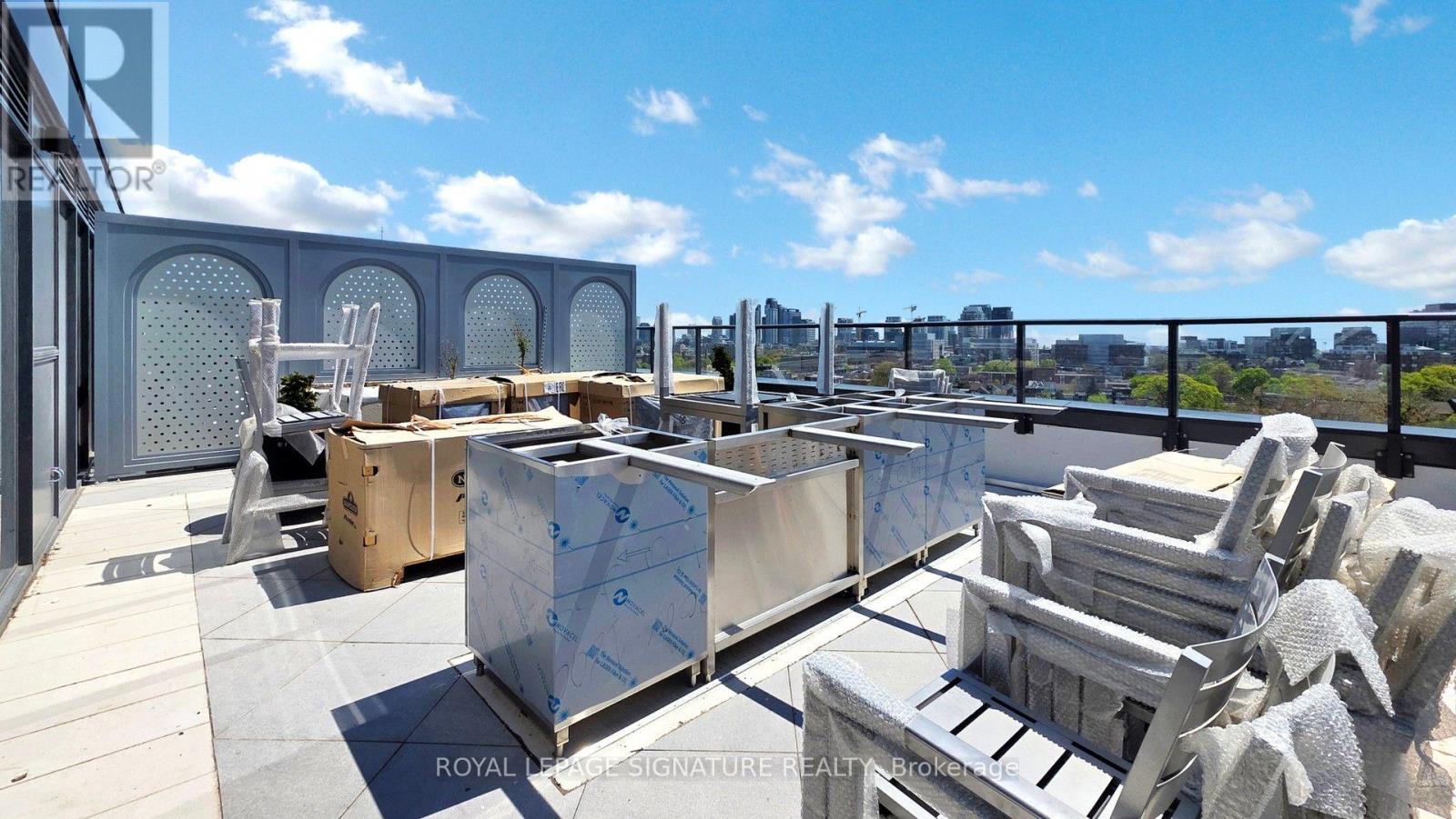 203 - 5 Lakeview Avenue S, Toronto, Ontario M6J 0H3 - Photo 40 - C13741388