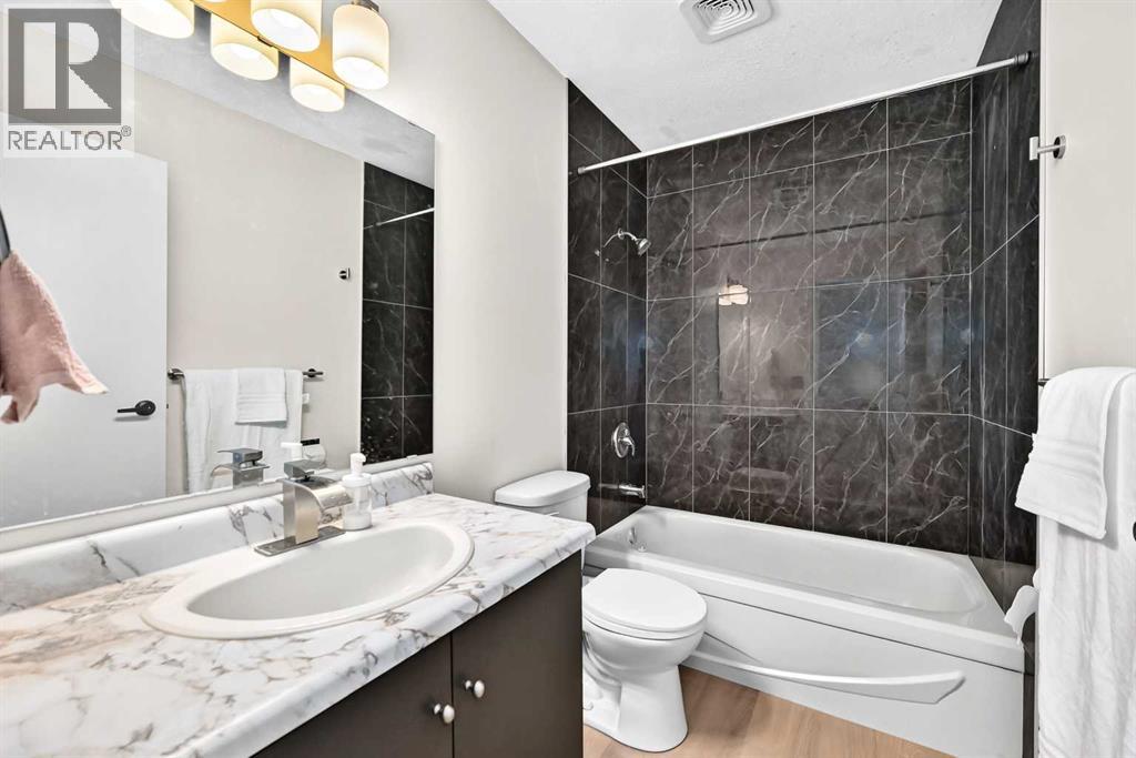 19 Hawkwood Drive NW, Calgary, Alberta  T3G 1Z2 - Photo 23 - A2341581