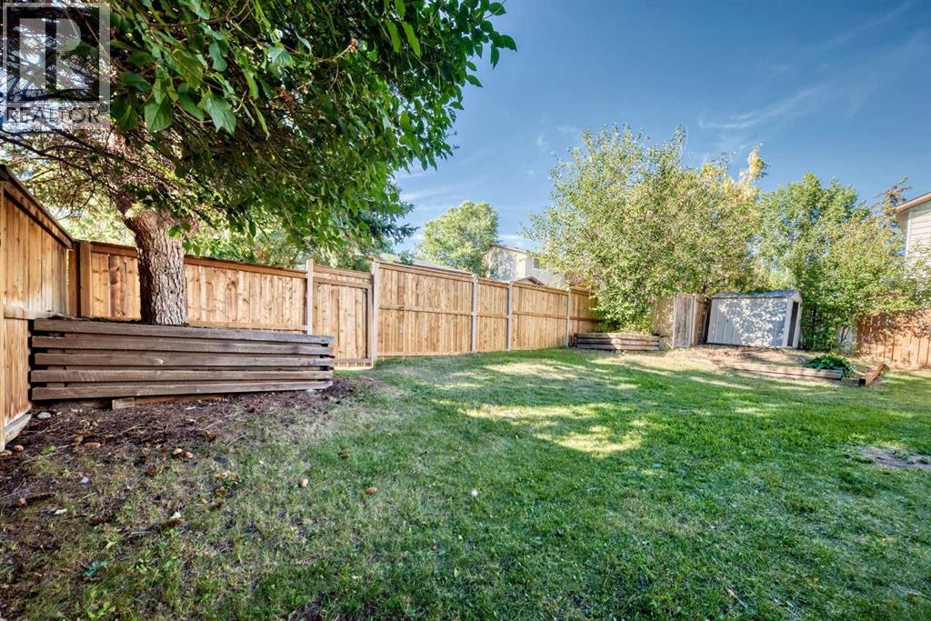 19 Hawkwood Drive NW, Calgary, Alberta  T3G 1Z2 - Photo 37 - A2341581