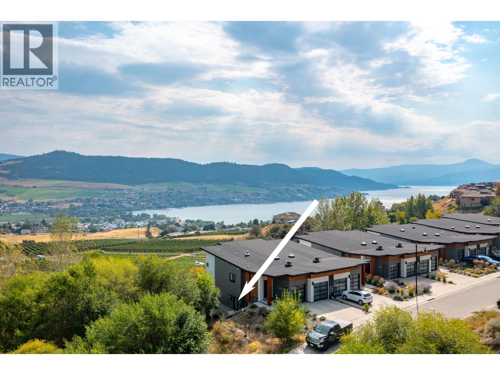 206 Vineyard Way, Vernon, British Columbia  V1H 1Z7 - Photo 2 - 10399551