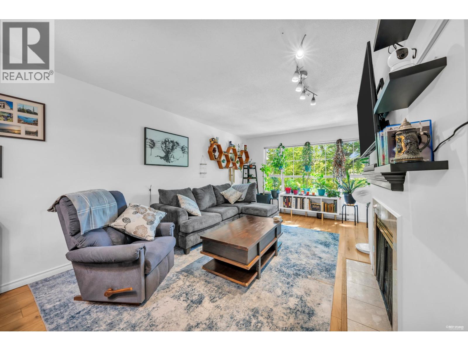 310 2990 Princess Crescent, Coquitlam, British Columbia  V3B 7R3 - Photo 11 - R3161223