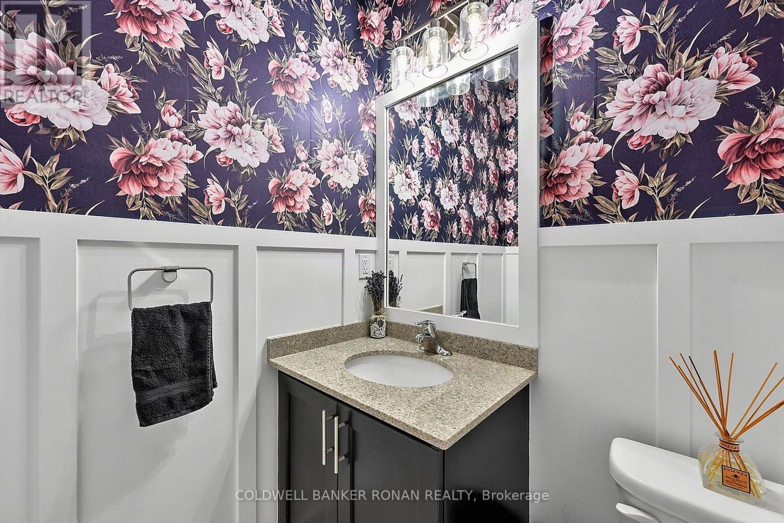 190 Strachan Trail, New Tecumseth, Ontario  L0G 1A0 - Photo 18 - N13741360