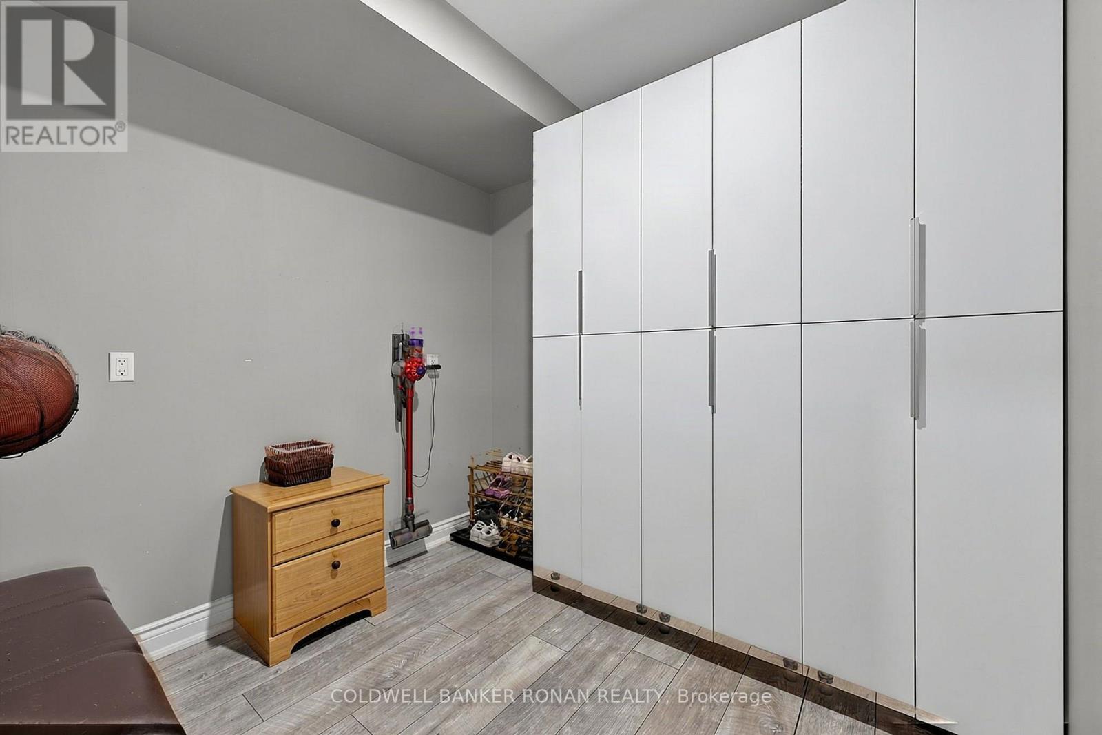 190 Strachan Trail, New Tecumseth, Ontario  L0G 1A0 - Photo 19 - N13741360