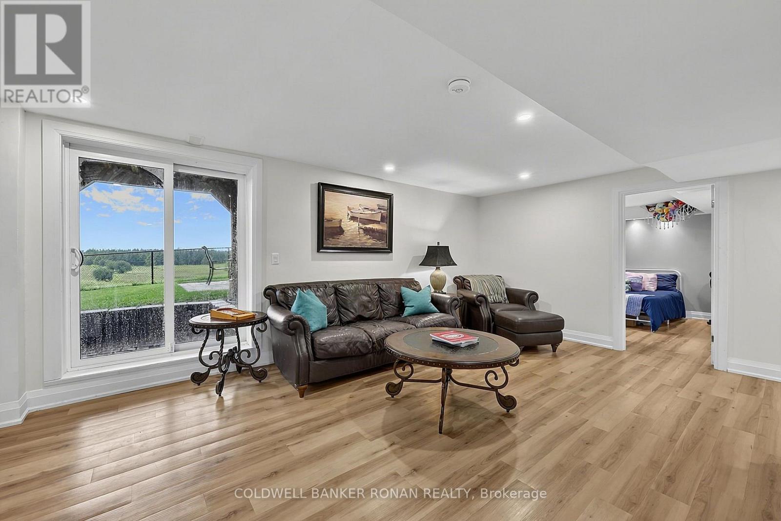 190 Strachan Trail, New Tecumseth, Ontario  L0G 1A0 - Photo 36 - N13741360