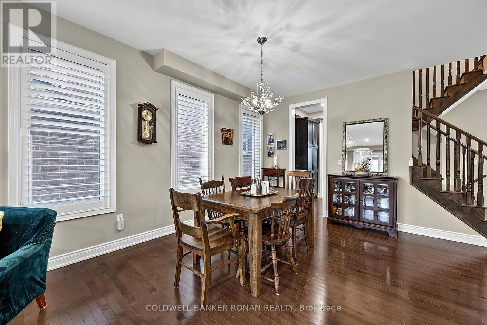 190 Strachan Trail, New Tecumseth, Ontario  L0G 1A0 - Photo 6 - N13741360