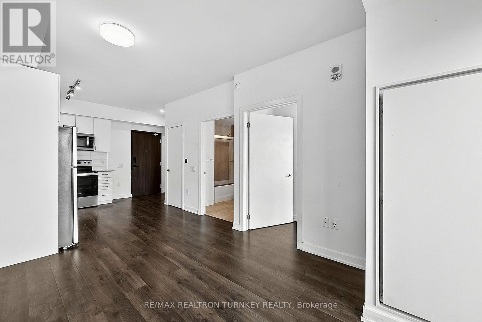 1202 - 56 Lakeside Terrace, Barrie, Ontario  L4M 7B9 - Photo 5 - S13741426
