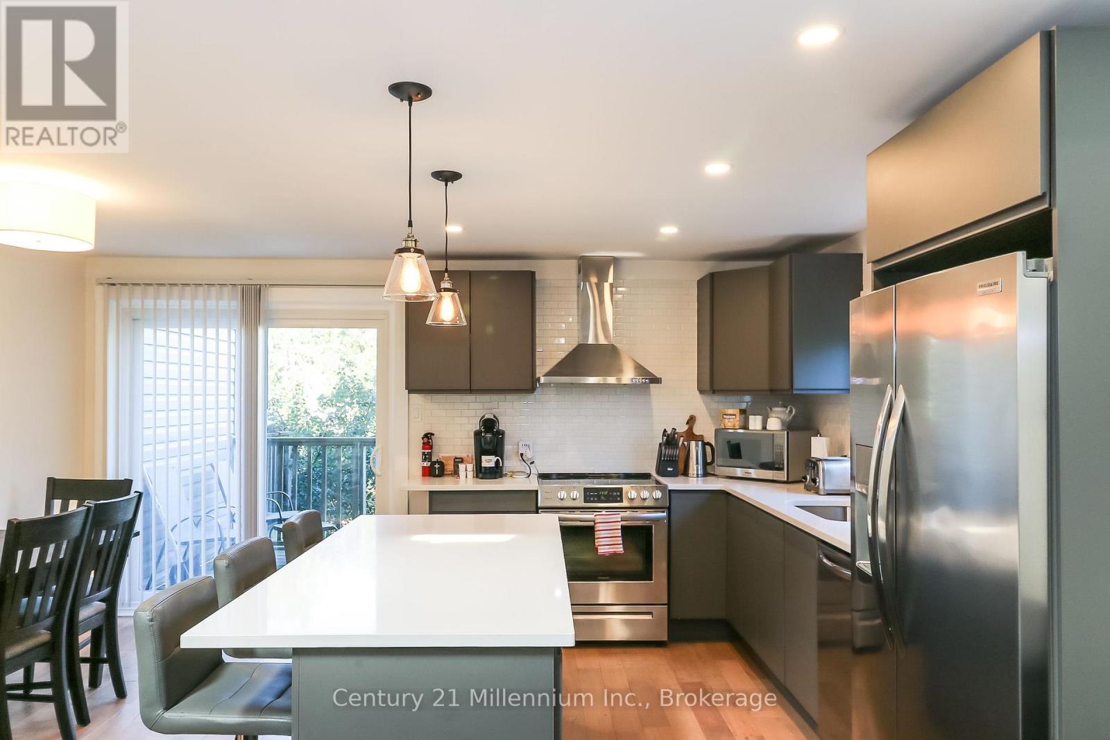 194 Escarpment Crescent, Collingwood, Ontario  L9Y 5B4 - Photo 6 - S13741428