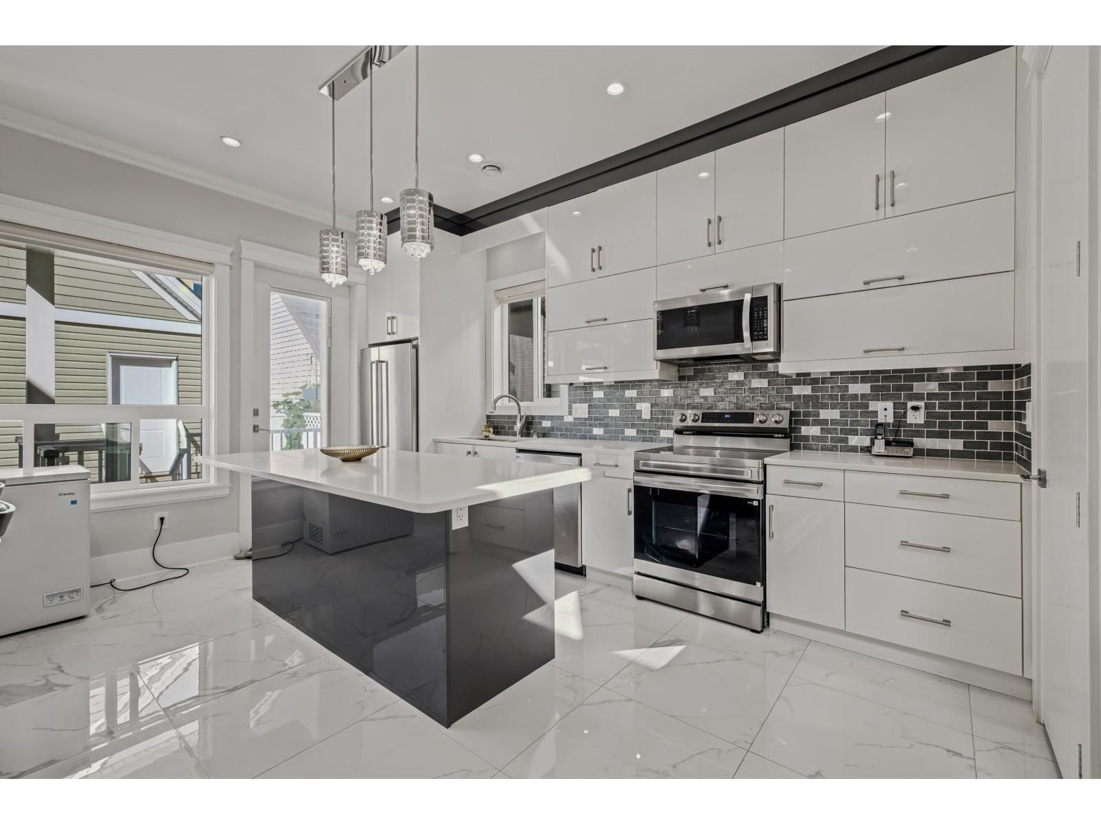 13045 59 Avenue, Surrey, British Columbia  V3X 0G5 - Photo 11 - R3161173