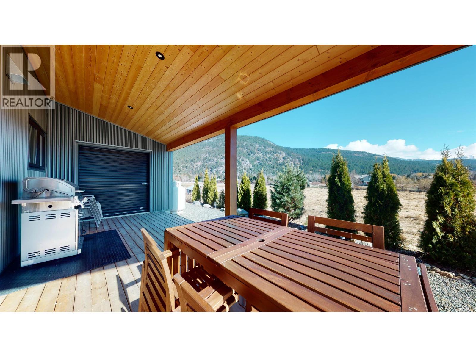 1380 Collins Road, Pemberton, British Columbia  V0N 2L1 - Photo 11 - R3160670