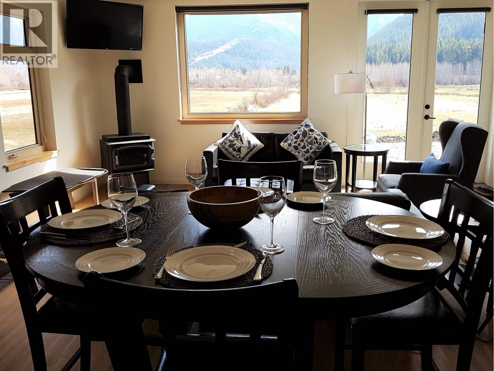 1380 Collins Road, Pemberton, British Columbia  V0N 2L1 - Photo 32 - R3160670
