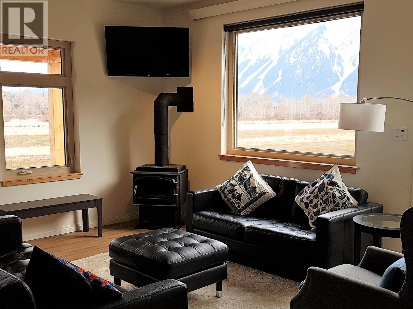 1380 Collins Road, Pemberton, British Columbia  V0N 2L1 - Photo 28 - R3160670