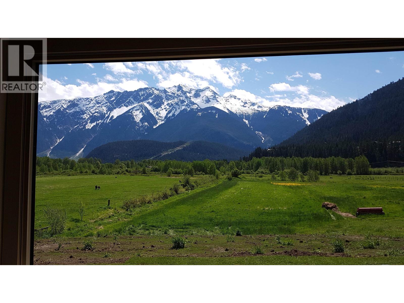 1380 Collins Road, Pemberton, British Columbia  V0N 2L1 - Photo 39 - R3160670