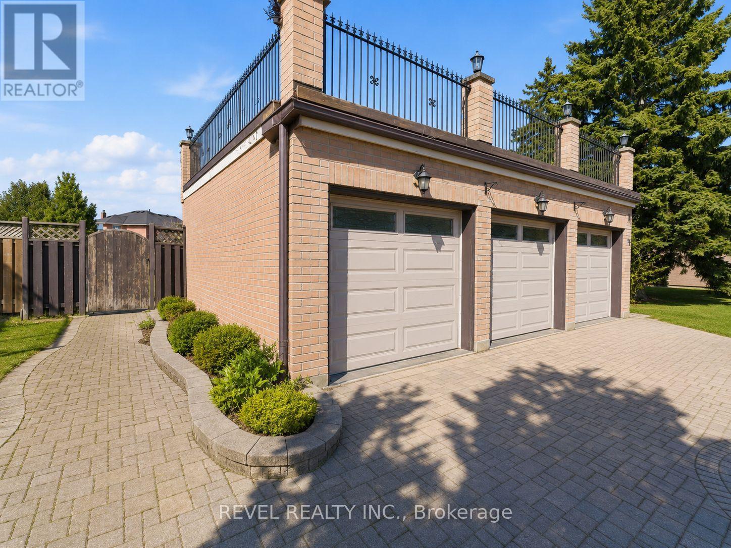 88 Lake Driveway W, Ajax, Ontario  L1S 4T2 - Photo 4 - E13737236