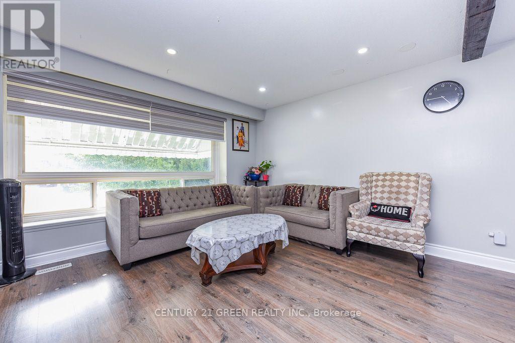 380 Bartley Bull Parkway, Brampton, Ontario  L6W 2L8 - Photo 7 - W13739972