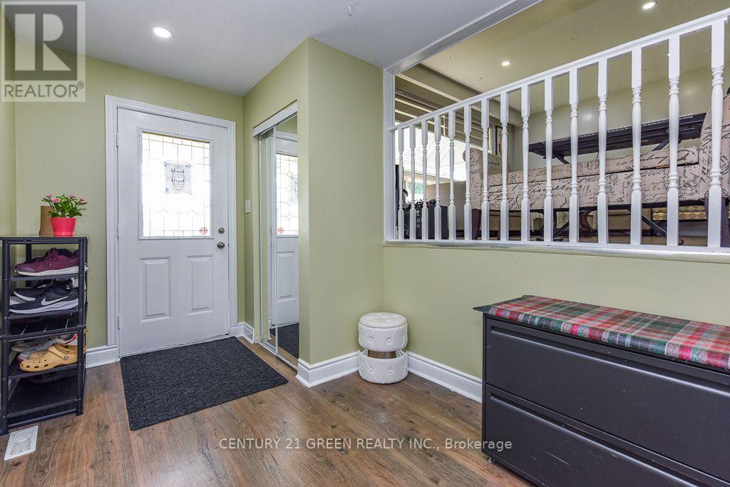 380 Bartley Bull Parkway, Brampton, Ontario  L6W 2L8 - Photo 5 - W13739972