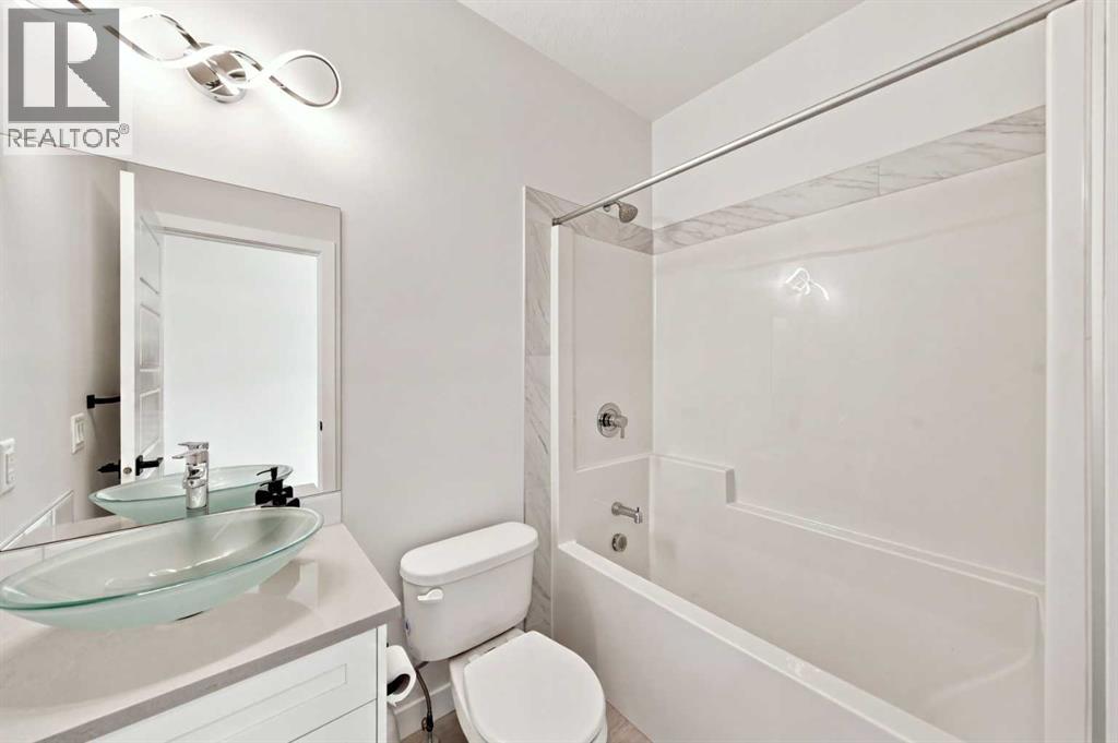 123 Dawson Harbour Court, Chestermere, Alberta  T1X 1Z7 - Photo 9 - A2338440