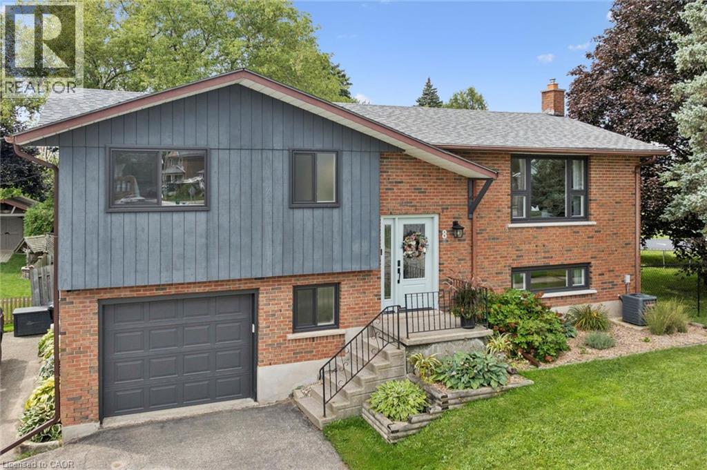 8 CHRISTIAN Street, Baden, Ontario