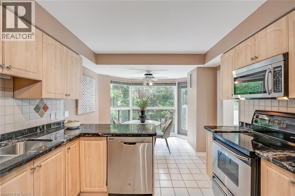 2190 Lakeshore Road Unit# 304, Burlington, Ontario  L7R 4K1 - Photo 11 - 40859487