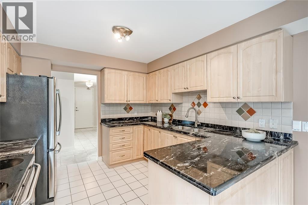 2190 Lakeshore Road Unit# 304, Burlington, Ontario  L7R 4K1 - Photo 13 - 40859487
