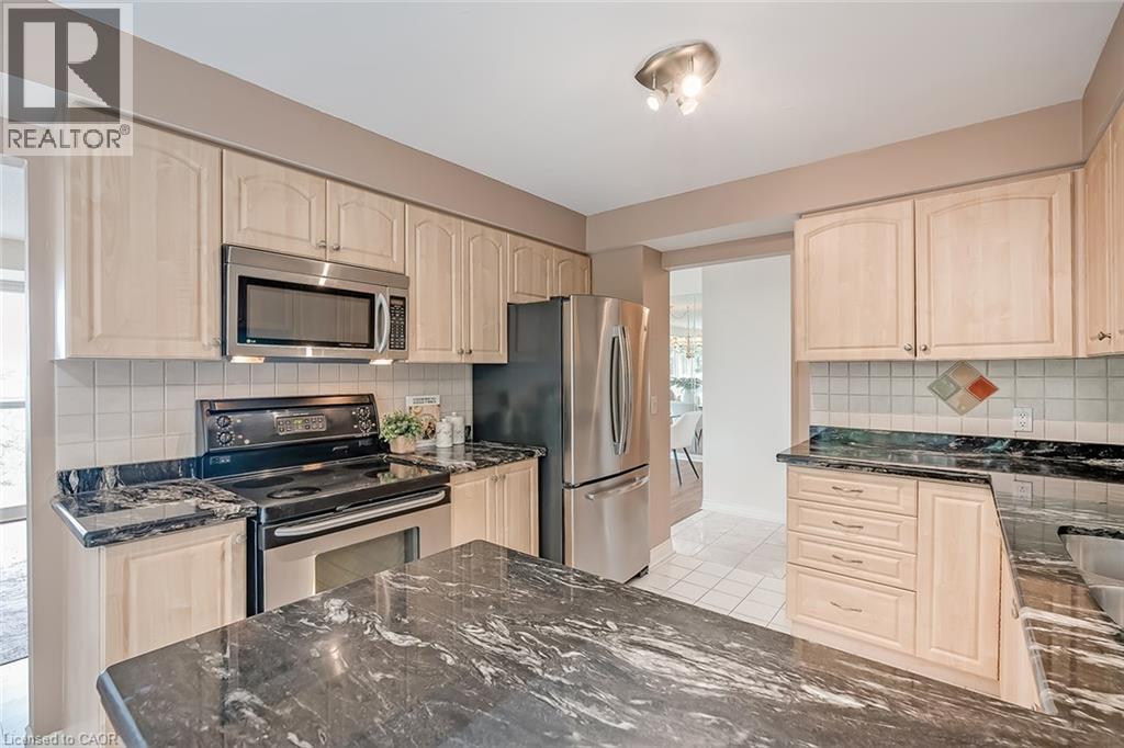 2190 Lakeshore Road Unit# 304, Burlington, Ontario  L7R 4K1 - Photo 14 - 40859487