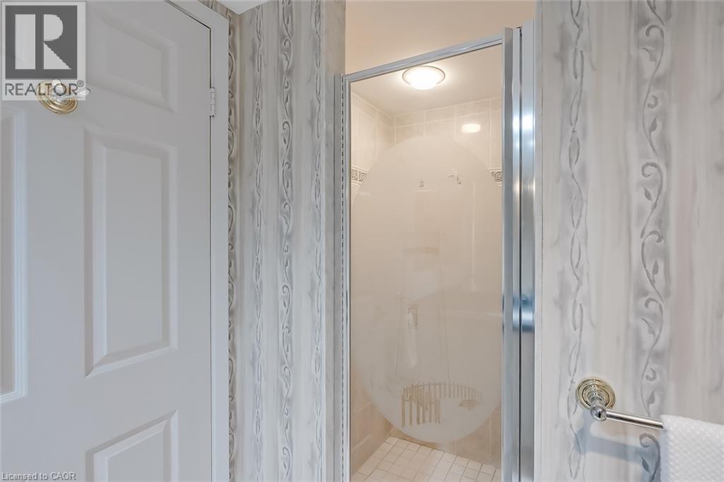 2190 Lakeshore Road Unit# 304, Burlington, Ontario  L7R 4K1 - Photo 21 - 40859487