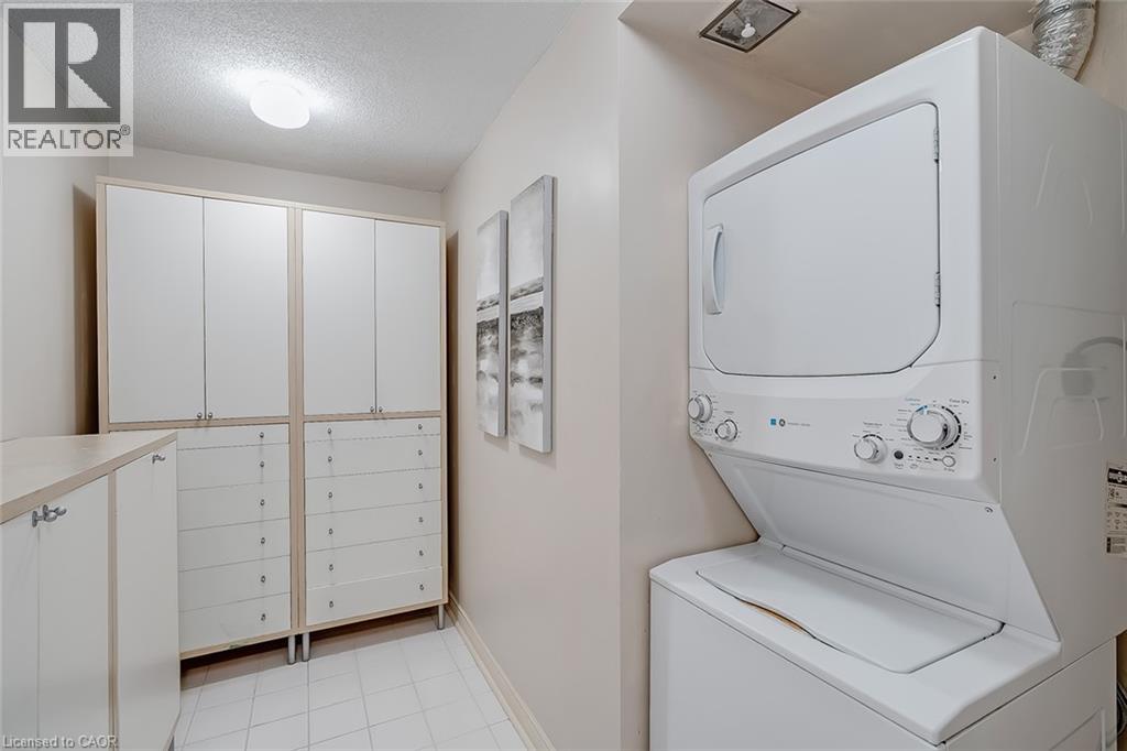 2190 Lakeshore Road Unit# 304, Burlington, Ontario  L7R 4K1 - Photo 22 - 40859487