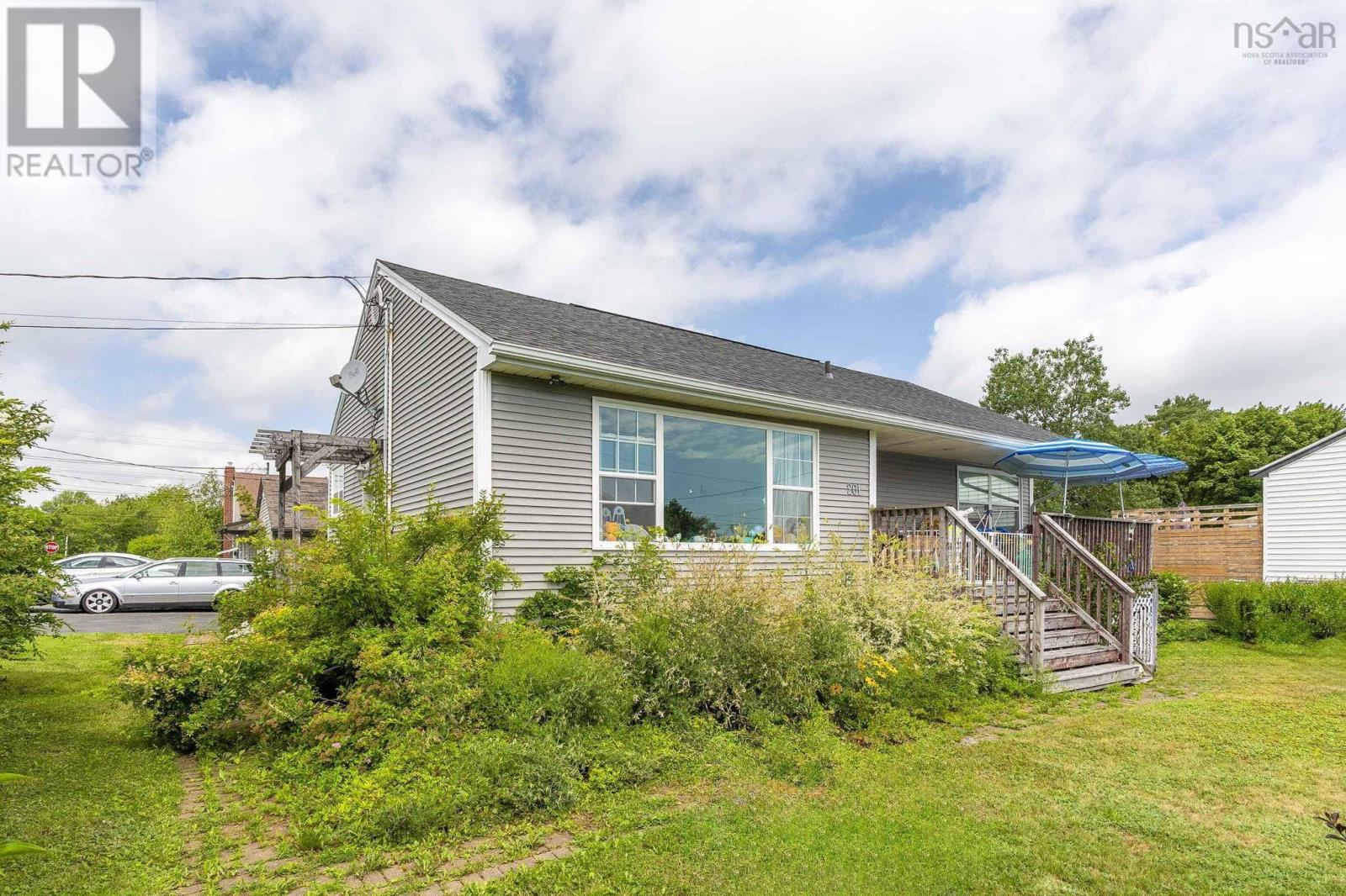 201 Melrose Avenue, Halifax, Nova Scotia  B3S 1P7 - Photo 2 - 202622160