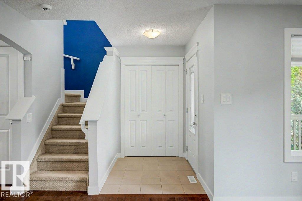 5214 Admiral Walter Hose St Nw, Edmonton, Alberta  T5E 6T4 - Photo 7 - E4506851