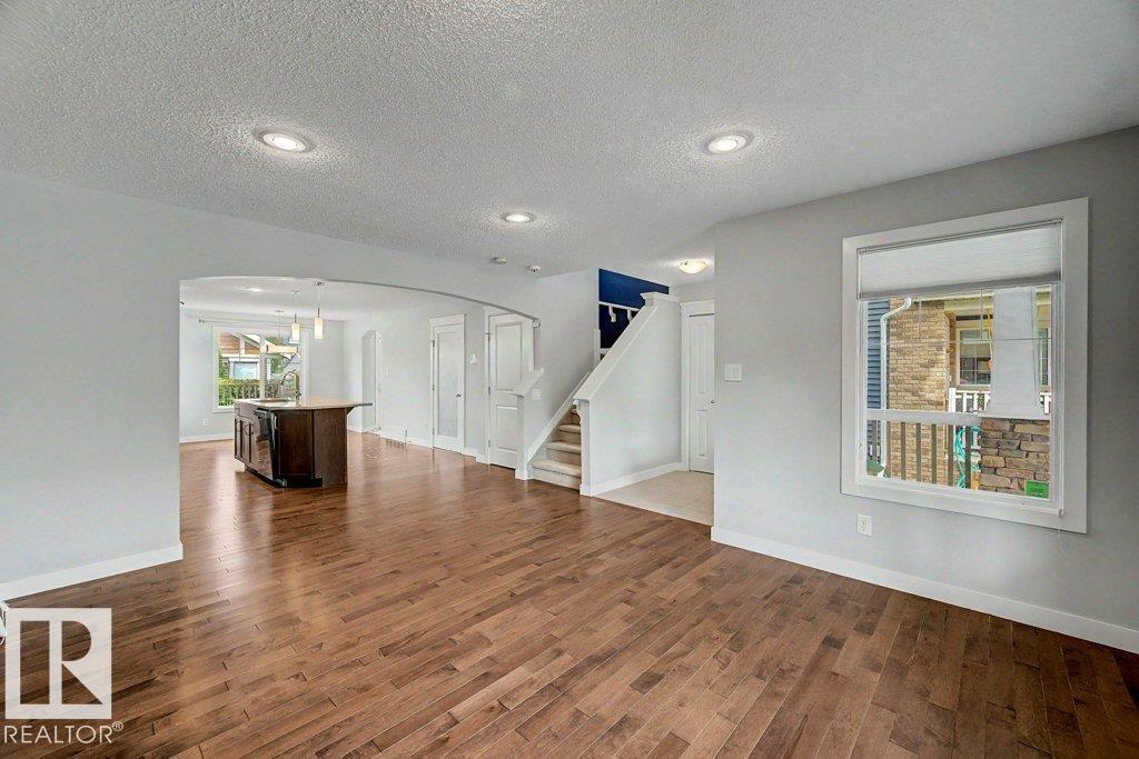 5214 Admiral Walter Hose St Nw, Edmonton, Alberta  T5E 6T4 - Photo 9 - E4506851