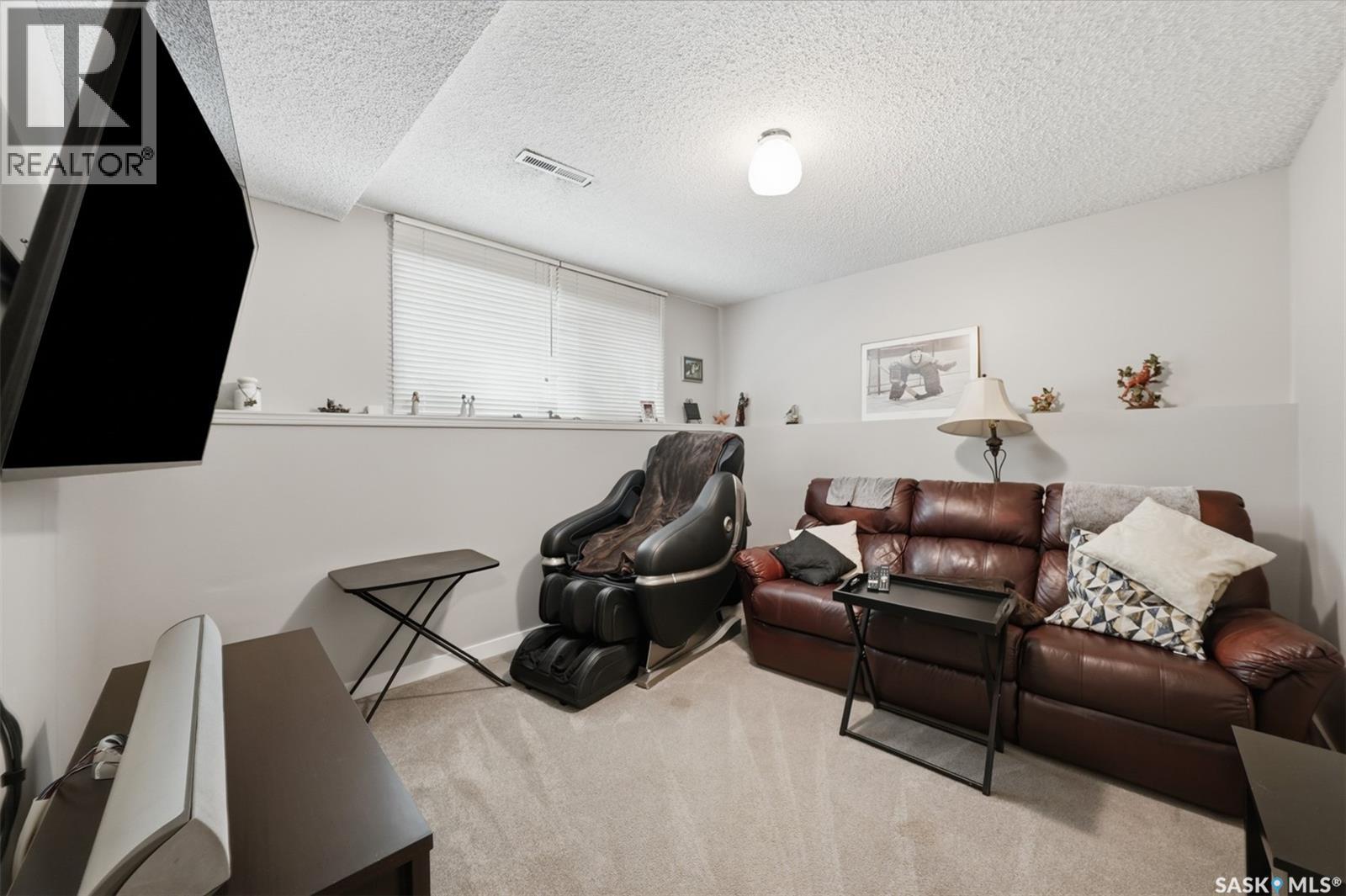 258 East Place, Saskatoon, Saskatchewan  S7J 2X9 - Photo 28 - SK047067