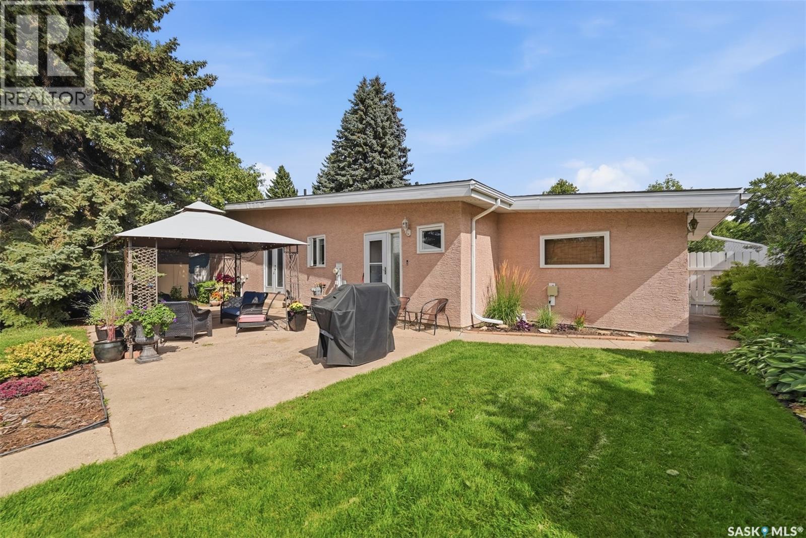 258 East Place, Saskatoon, Saskatchewan  S7J 2X9 - Photo 39 - SK047067