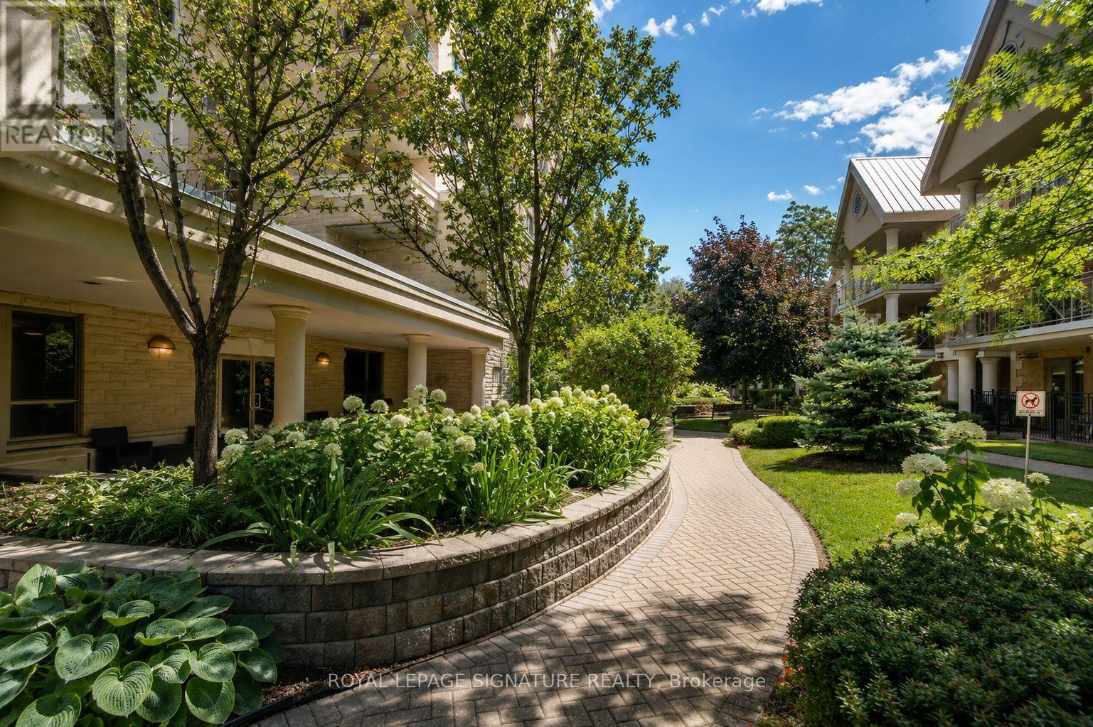 1003 - 810 Scollard Court, Mississauga, Ontario  L5V 0A4 - Photo 49 - W13043350