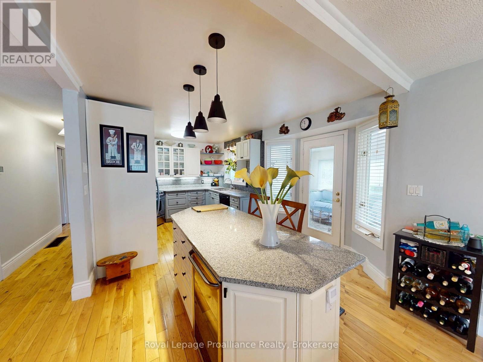 661 Flying Club Road, Quinte West, Ontario  K0K 3E0 - Photo 11 - X13741520