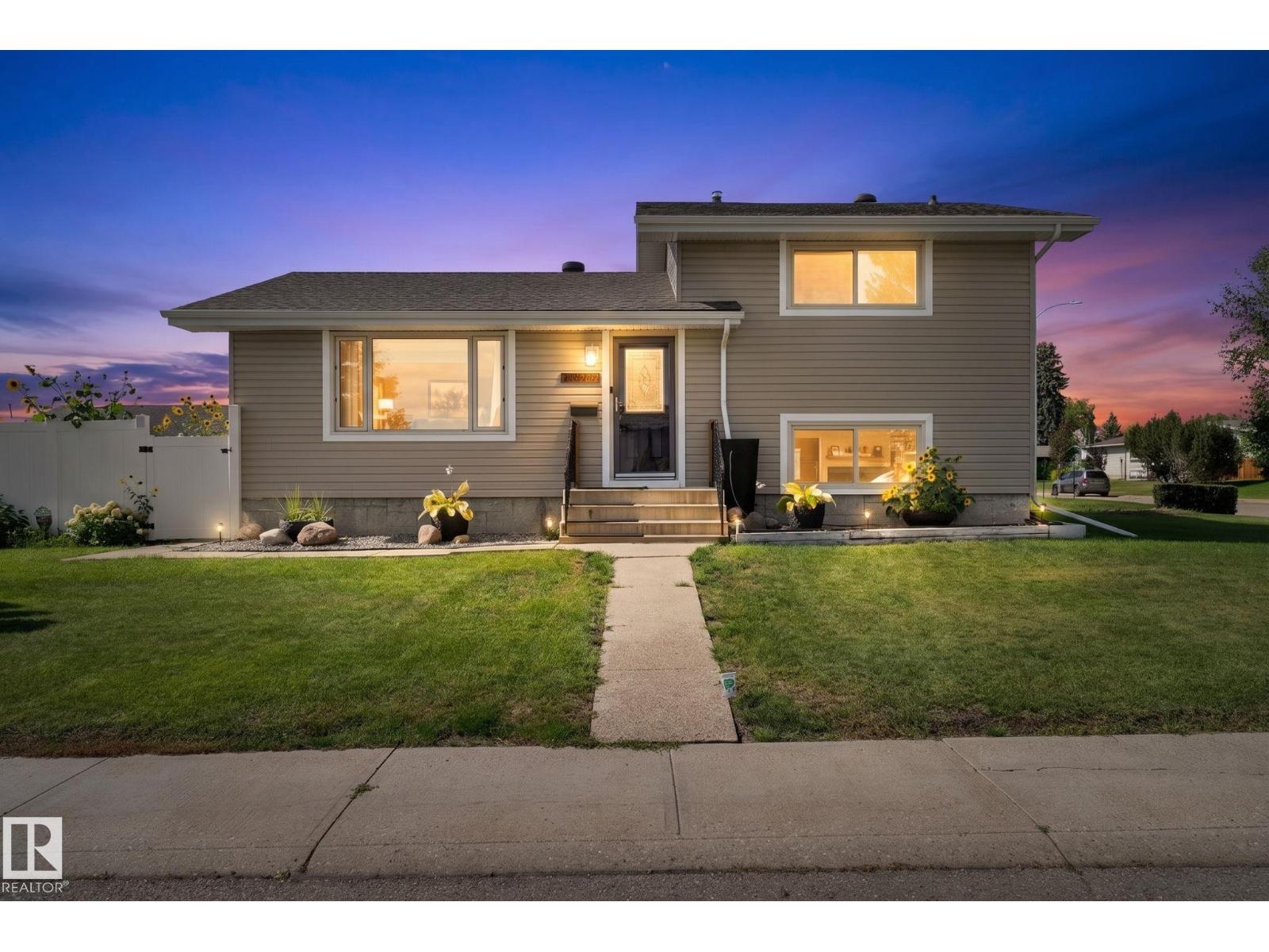 14402 64 St Nw, Edmonton, Alberta  T5A 2C1 - Photo 2 - E4506854
