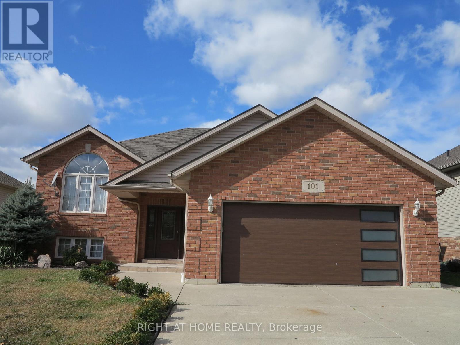 101 Joanne Court, Leamington, Ontario  N8H 5N7 - Photo 1 - X13741534
