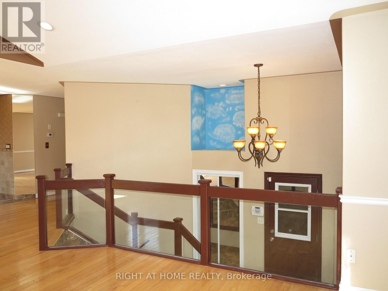 101 Joanne Court, Leamington, Ontario  N8H 5N7 - Photo 5 - X13741544