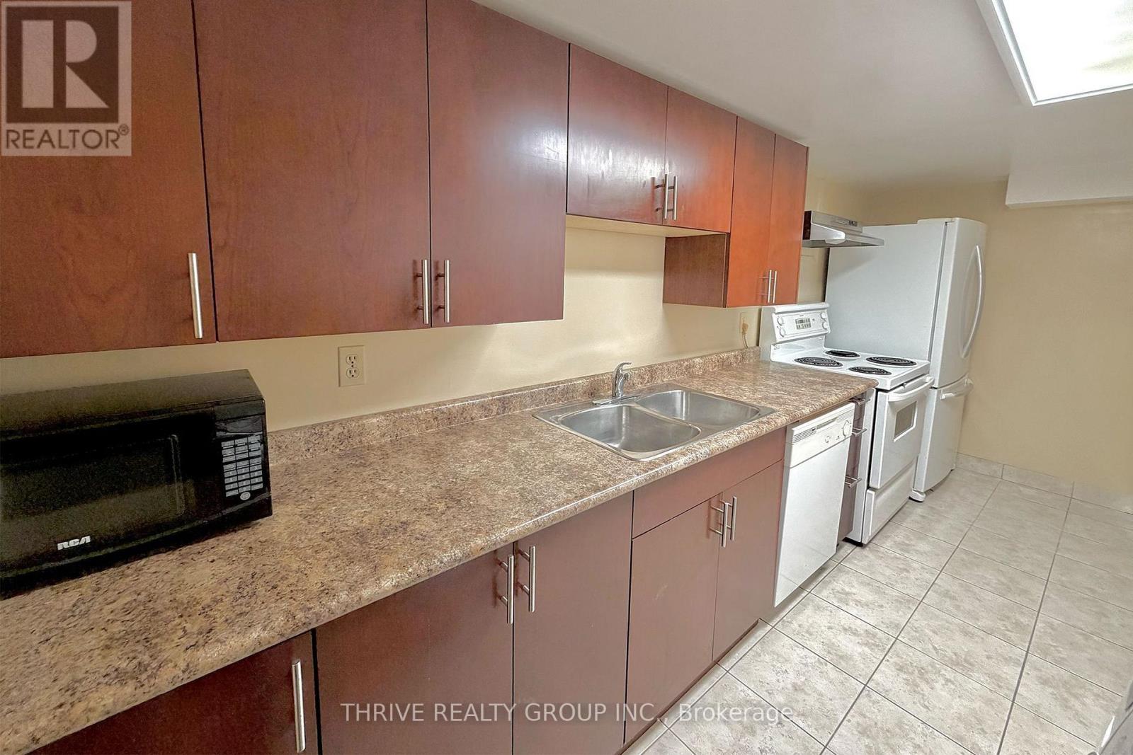 Lower - 230 University Crescent, London East, Ontario  N6A 2L5 - Photo 6 - X13741568