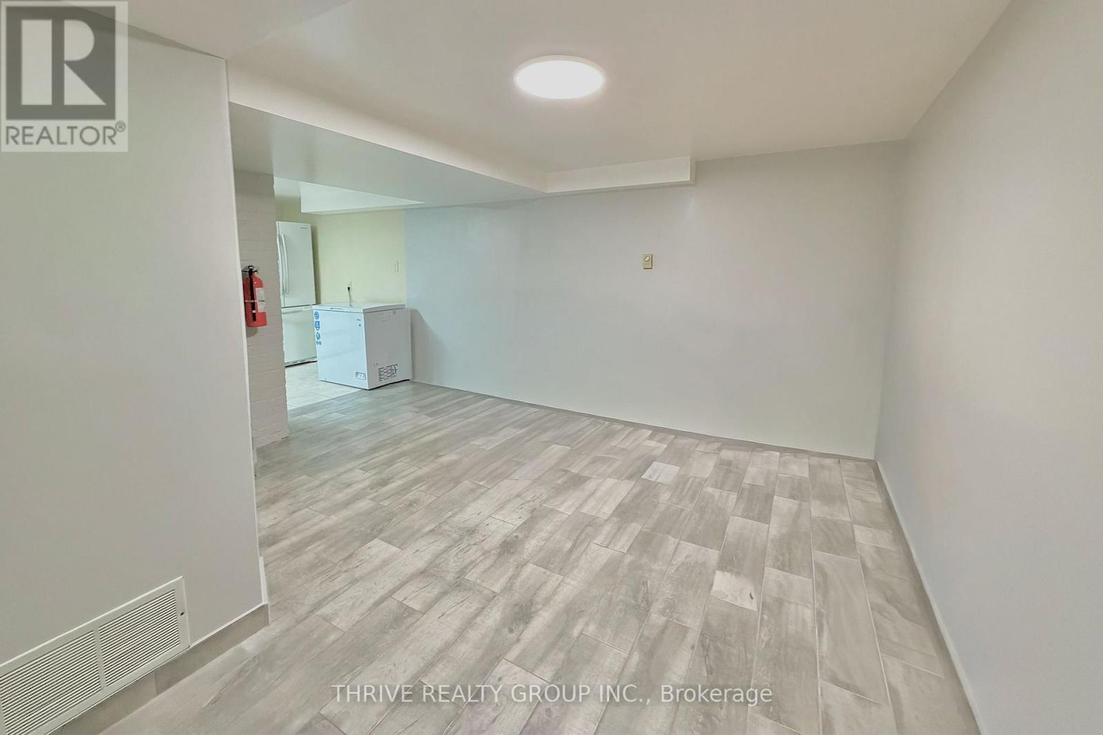 Lower - 230 University Crescent, London East, Ontario  N6A 2L5 - Photo 8 - X13741568