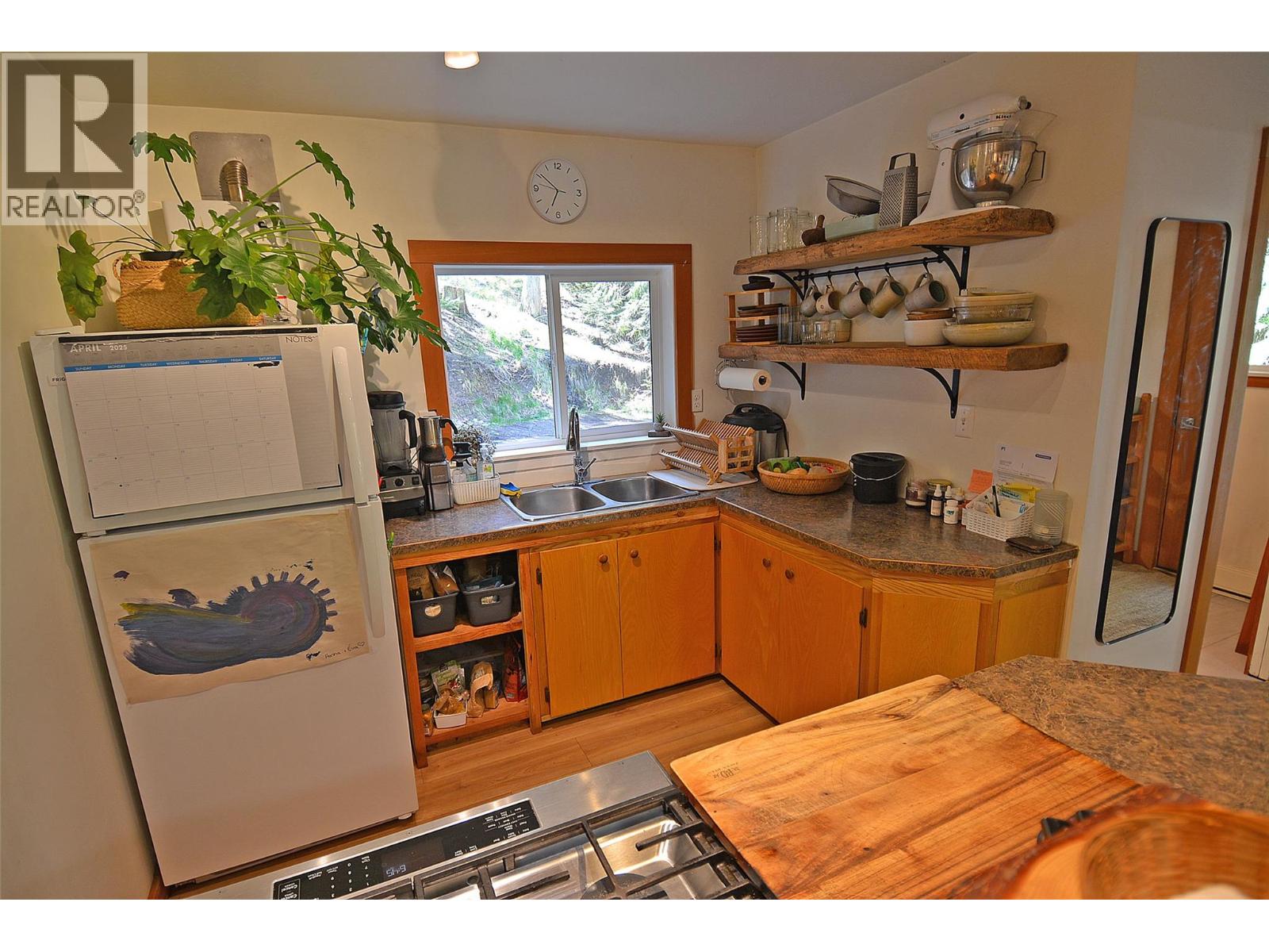 5396 6 Highway, Winlaw, British Columbia  V0G 2J0 - Photo 8 - 10389307