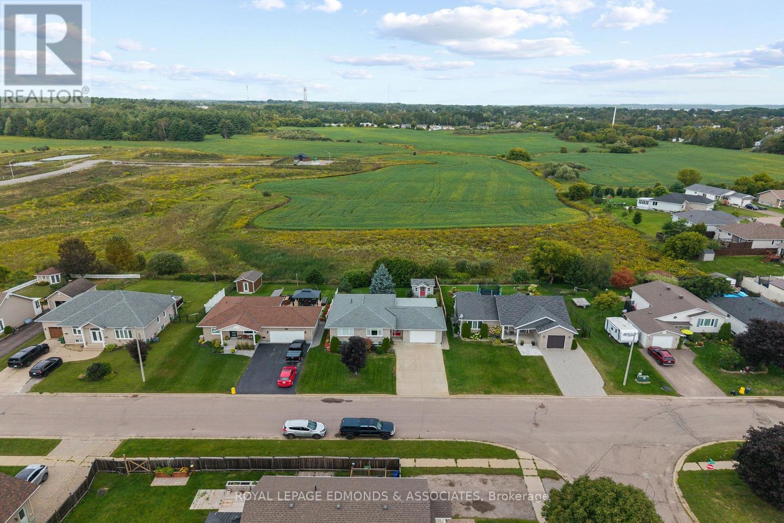 626 Moss Drive, Pembroke, Ontario K8A 8R7 - Photo 4 - X13741504