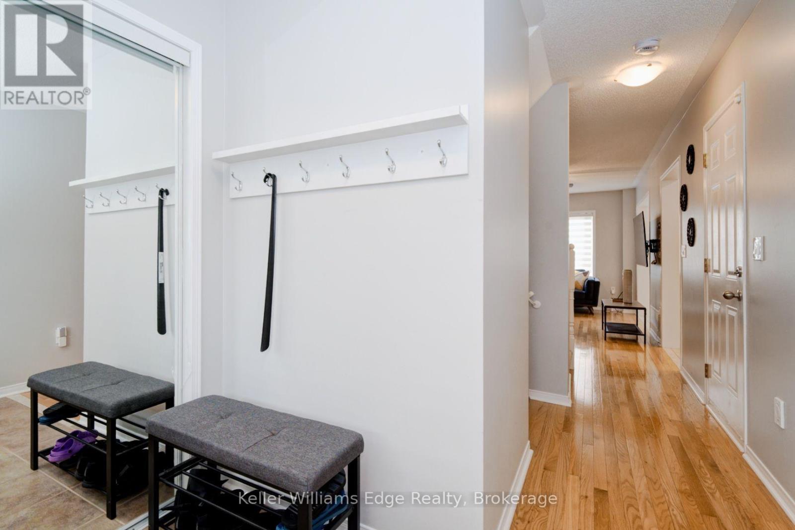 4834 Valera Road, Burlington, Ontario  L7M 0H7 - Photo 4 - W13732202