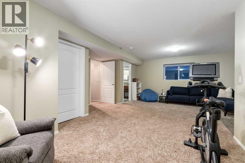 102 Springborough Point Sw, Calgary, Alberta T3H 5M9 - Photo 35 - A2341839