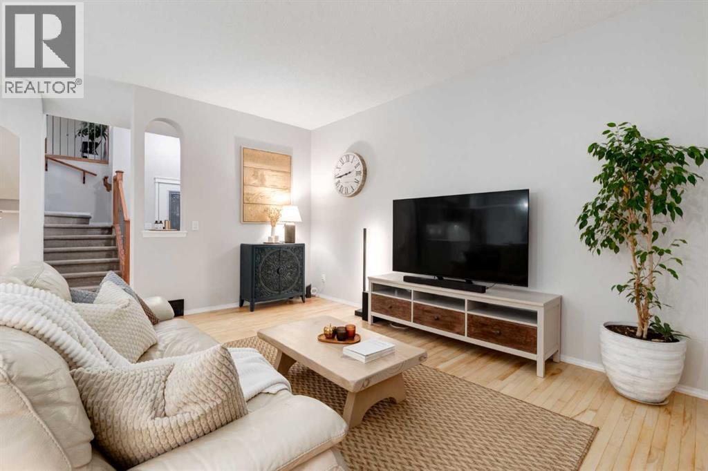 102 Springborough Point Sw, Calgary, Alberta T3H 5M9 - Photo 13 - A2341839
