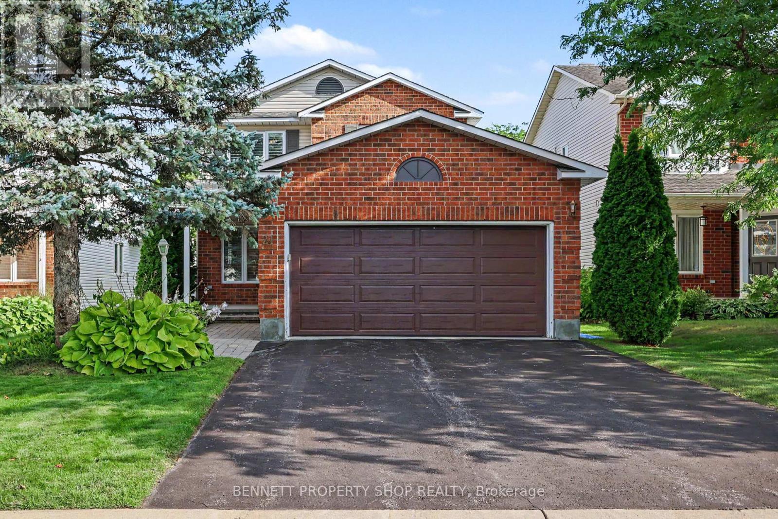 21 STONEPATH CRESCENT, Ottawa, Ontario